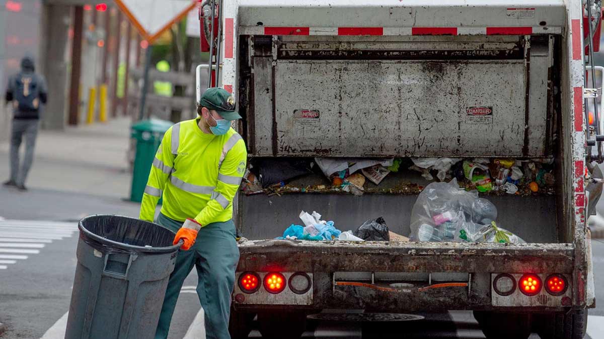 Trash Collector Job Image