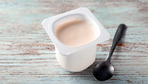Yogurt - food to prevent acne